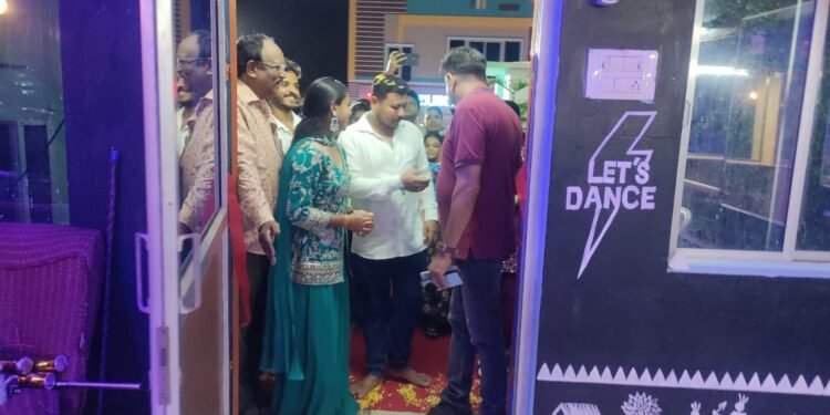 ଡ୍ରିମ୍ ଡ୍ୟାନ୍ସ ଷ୍ଟୁଡ଼ିଓ ଉଦ୍ଘlଟିତ