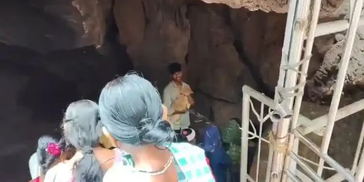 ବାବା ଗୁପ୍ତେଶ୍ଵରଙ୍କ ପୀଠରେ ପଶିଲା କୁକୁର