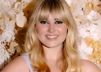 ବିଶ୍ବ ସୁନ୍ଦରୀ ପ୍ରତିଯୋଗିତାରୁ ଓହରିଲେ ମିସ୍‌ ଇଂଲଣ୍ଡ