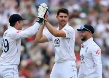 ଭାରତର ୪୭୧ ରନ୍‌ ଜବାବରେ ଇଂଲଣ୍ଡ ୩/୨୦୯