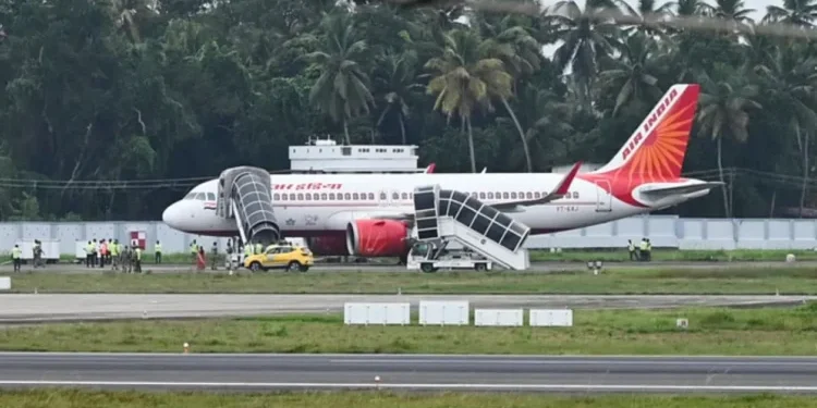 ଏୟାର ଇଣ୍ଡିଆ ବିମାନରେ ପୁଣି ଯାନ୍ତ୍ରିକ ତ୍ରୁଟି, ଅହମ୍ମଦାବାଦ-ଲଣ୍ଡନ ବିମାନ ବାତିଲ