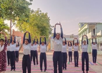 ମହିଳା ଉଚ୍ଚ ମାଧ୍ୟମିକ ବିଦ୍ୟାଳୟରେ ଅନ୍ତର୍ଜାତୀୟ ଯୋଗ ଦିବସ ପାଳିତ