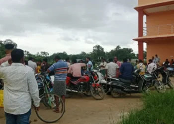 ମିଲର୍ସ ଓ ମଣ୍ଡି କର୍ମଚାରୀଙ୍କ କୁଟ ଚକ୍ରାନ୍ତରେ ଅତିଷ୍ଠ ଚାଷୀ କର୍ମକାରୀଙ୍କୁ ଠୁଙ୍କିଲେ ତାଲା