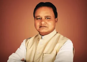 ଶରଧାବାଲି ଦଳାଚକଟା ଘଟଣା : କ୍ଷମା ମାଗିଲେ ମୁଖ୍ୟମନ୍ତ୍ରୀ