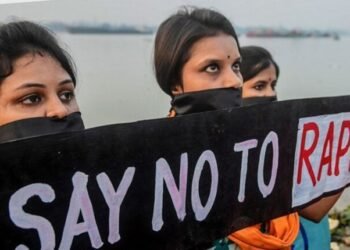 ଗୋପାଳପୁରରେ ଲଜ୍ଜା; ପୁରୁଷବନ୍ଧୁଙ୍କ ସହ ବୁଲିବାକୁ ଆସିଥିବା ଛାତ୍ରୀଙ୍କୁ ଗଣଦୁଷ୍କର୍ମ ଅଭିଯୋଗ, ୭ ଅଟକ