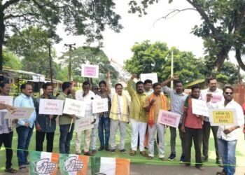 ଲାଞ୍ଜିଗଡ଼ରେ କଂଗ୍ରେସର ୧୨ ଘଣ୍ଟିଆ ଓଡ଼ିଶା ବନ୍ଦର ପ୍ରଭାବ ସଫଳ