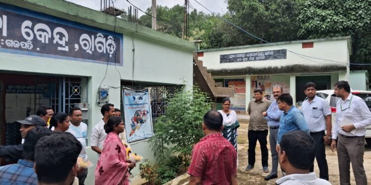 କେନ୍ଦ୍ରୀୟ ଖାଦ୍ୟ ଯୋଗାଣ ଓ ଖାଉଟି କଲ୍ୟାଣ ବିଭାଗର ନିର୍ଦ୍ଦେଶକଙ୍କ ଦିନିକିଆ ଗଜପତି ଜିଲ୍ଲା ଗ୍ରସ୍ତ