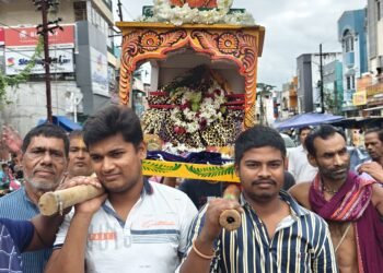 ପାରଳାଖେମୁଣ୍ଡିର ଗୁଣ୍ଡିଚାବାଡ଼ି ଠାରେ ହେରାପଞ୍ଚମୀ ମହା ସମାରୋହରେ ପାଳିତ
