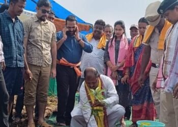 ମା ପାଇଁ  ଗଛଟିଏ ” କାର୍ଯ୍ୟକ୍ରମ ଅନୁଷ୍ଠିତ