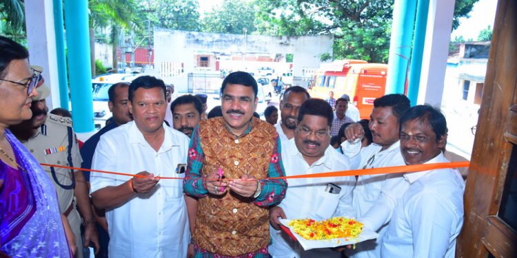 ଜିଲ୍ଲାସ୍ତରୀୟ ଏକ୍ ପେଡ୍ ମା କେ ନାମ୍ ୨.୦ ଚାରା ରୋପଣ ଅଭିଯାନ