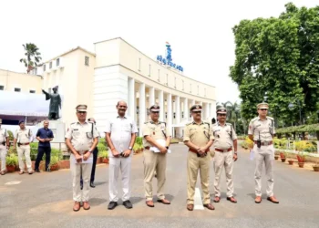 ଆସନ୍ତାକାଲିଠୁ ବିଧାନସଭା ମୌସୁମୀ ଅଧିବେଶନ: ସୁରକ୍ଷା ବ୍ୟବସ୍ଥା ଯାଞ୍ଚ କଲେ ଡିଜି