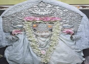 ପବିତ୍ର ମହାଳୟା ଅବସରରେ ମା ବାଟ ମଙ୍ଗଳାଙ୍କ ଧବଳମୁଖୀ ବେଶ