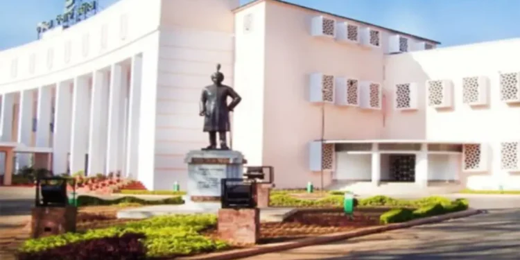 ବିଧାନସଭାରୁ ବିଧାୟକ ରାମଚନ୍ଦ୍ର କାଡାମଙ୍କ ଦାମୀ ସାମଗ୍ରୀ ଚୋରି