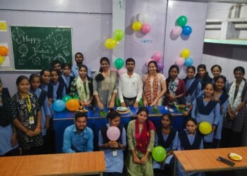 ଆୟୁଷ ସ୍ନାତକ ମହାବିଦ୍ୟାଳୟରେ ଗୁରୁ ଦିବସ ମହାଆଡମ୍ବାରରେ ପାଳିତ