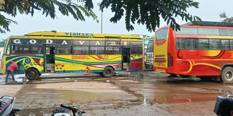 ସମସ୍ୟା ଘେରରେ ପାରଳାଖେମୁଣ୍ଡି ନୂତନ ବସ ଷ୍ଟାଣ୍ଡ