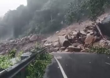 କଳିଙ୍ଗା ଘାଟି ଭୂସ୍ଖଳନ :ଚାଲିଛି ମରାମତି କାର୍ଯ୍ୟ