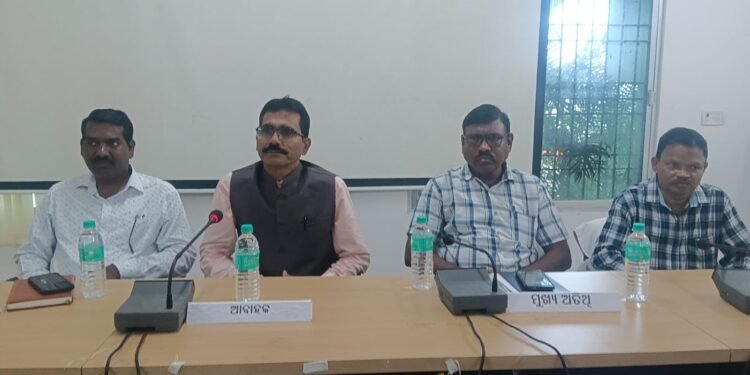 ପ୍ରାଣୀ ସମ୍ପଦ ବିକାଶ ବିଭାଗ ପକ୍ଷରୁ  A-H E L P 3  ବ୍ୟାଚର ପ୍ରଶିକ୍ଷଣ ଶିବିର ଉଦଘାଟିତ