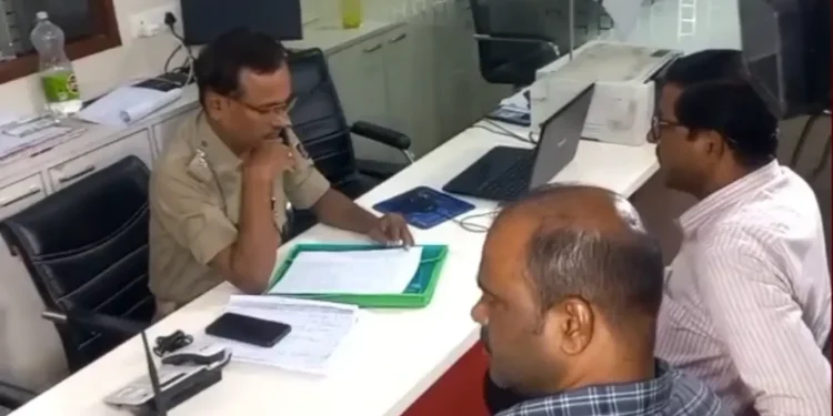 ପୁଲିସ ଏସଆଇ ନିଯୁକ୍ତି ଦୁର୍ନୀତି ମାମଲା:  ‘ବଣିକ’ରେ କ୍ରାଇମବ୍ରାଞ୍ଚ ଚଢ଼ଉ