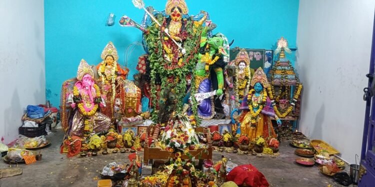 ଚିତ୍ରକାର ସାହି ଛକରେ ମାଆ ଭବାନୀଙ୍କ ପୂଜା ଅନୁଷ୍ଠିତ