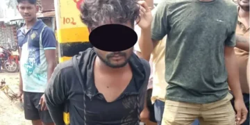 ଶ୍ରୀଲିଙ୍ଗରାଜ ମନ୍ଦିରରେ ପଶିଲା ବନ୍ଧୁକଧାରୀ ଯୁବକ