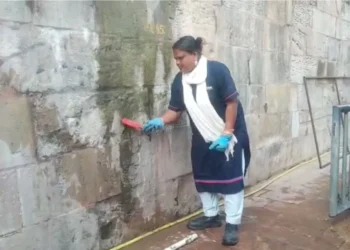 ମେଘନାଦ ପାଚେରୀରୁ ଗଳୁଛି ପାଣି