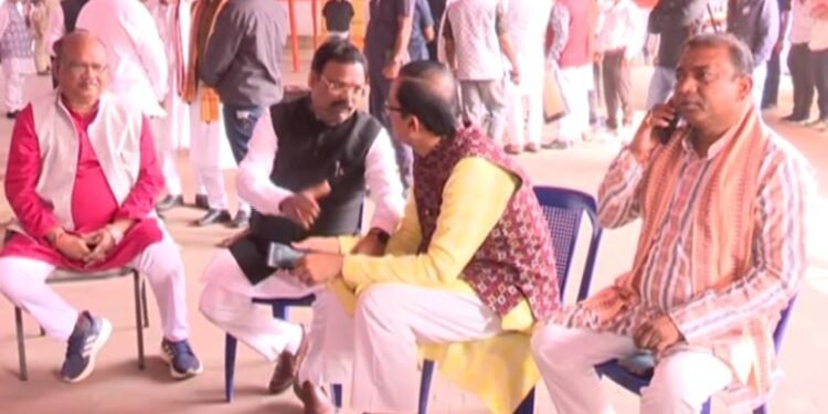 ବିଧାୟକଙ୍କ ଦରମା ବୃଦ୍ଧି ପ୍ରସଙ୍ଗରେ ମୁଖ୍ୟମନ୍ତ୍ରୀଙ୍କୁ ପୁନବିର୍ଚାର ପାଇଁ ପ୍ରସ୍ତାବ