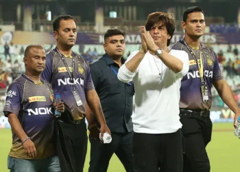 ବଲିଉଡ ସୁପରଷ୍ଟାର ଶାହରୁଖ ଖାନ ପୁଣି ଥରେ ବିବାଦରେ