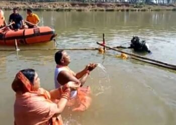 ମକର ବୁଡ଼ ପକାଇଲେ ମୁଖ୍ୟମନ୍ତ୍ରୀ ମୋହନ ଚରଣ ମାଝୀ