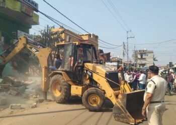 ପିପିଲି ବଜାରରୁ ଜବରଦଖଲ ଉଚ୍ଛେଦ ଆରମ୍ଭ